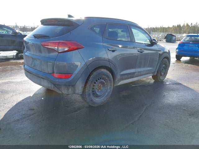 12562806 :رقم المزاد ، KM8J3CA45JU744620 vin ، 2018 Hyundai Tucson Se 2.0l مزاد بيع