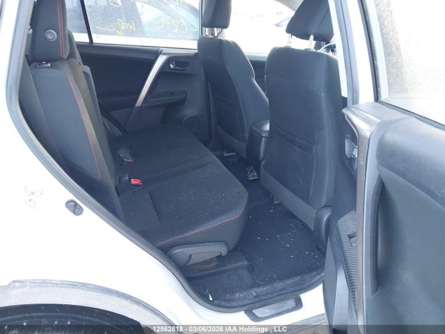 12562818 :رقم المزاد ، 2T3RFREV1FW287738 vin ، 2015 Toyota Rav4 Xle مزاد بيع