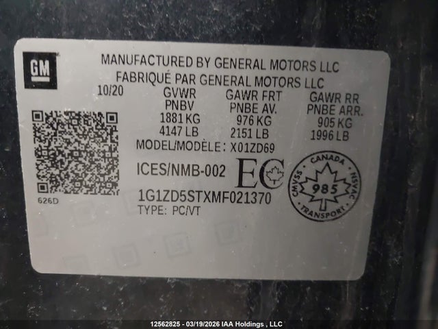 1G1ZD5STXMF021370 Chevrolet MALIBU LT
