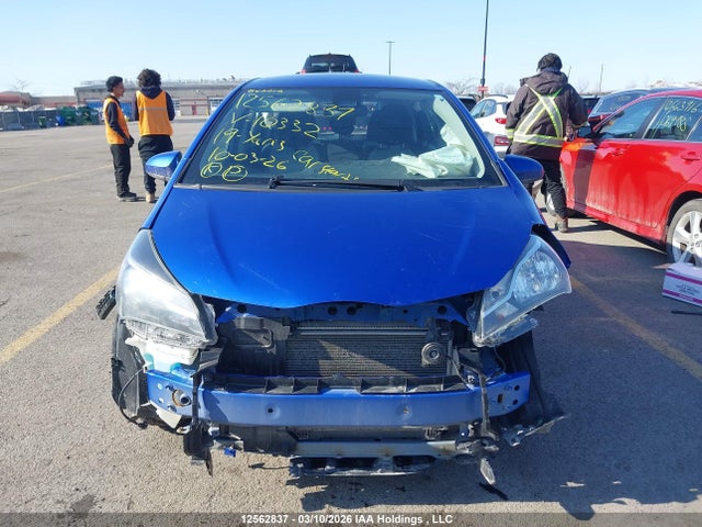 VNKKTUD31KA103332 Toyota YARIS LE