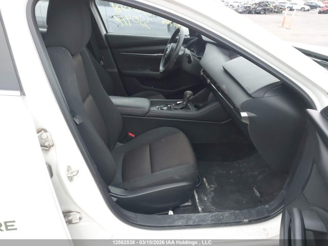 JM1BPAK7XM1350417 Mazda 3 SELECT