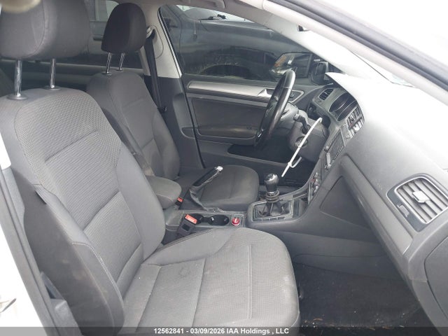 3VW117AU6HM054839 Volkswagen Golf S/wolfsburg