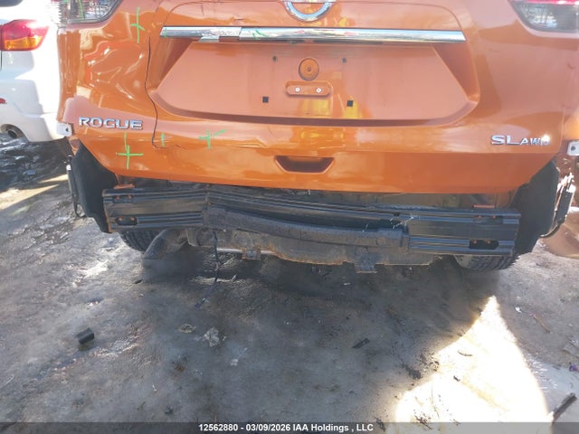 12562880 :رقم المزاد ، 5N1AT2MV5HC796411 vin ، 2017 Nissan Rogue مزاد بيع