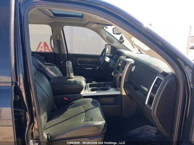 Продаж на аукціоні авто 2019 Ram 1500 Classic Laramie, vin: 1C6RR7NM4KS716822, номер лоту: 12562888