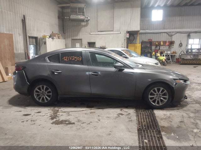 2019 Mazda Mazda3 მანქანა იყიდება აუქციონზე, vin: 3MZBPAB77KM114076, აუქციონის ნომერი: 12562907