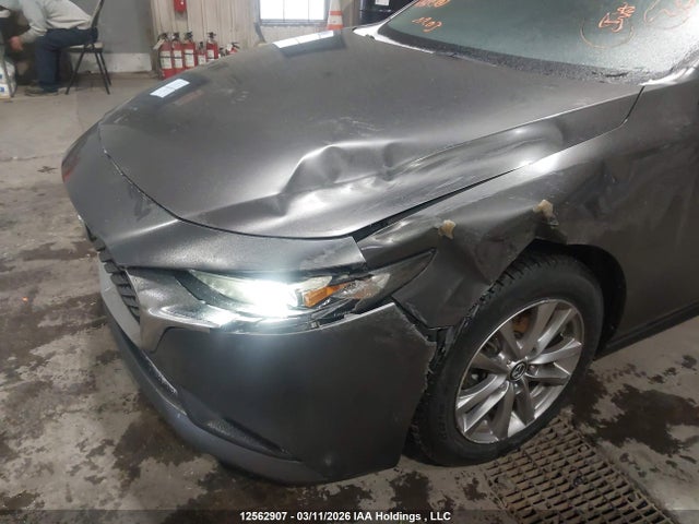 2019 Mazda Mazda3 მანქანა იყიდება აუქციონზე, vin: 3MZBPAB77KM114076, აუქციონის ნომერი: 12562907