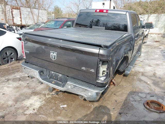 1C6RR7NMXFS678664 RAM 1500 Laramie