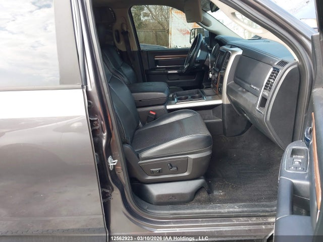 1C6RR7NMXFS678664 RAM 1500 Laramie