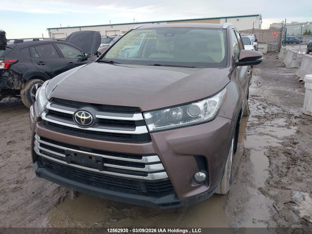 5TDJZRFH0KS916883 Toyota Highlander Se/xle