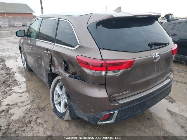 5TDJZRFH0KS916883 Toyota Highlander Se/xle