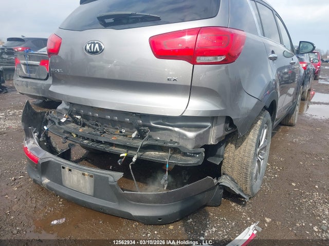 12562934 :رقم المزاد ، KNDPC3AC0F7692633 vin ، 2015 Kia Sportage Ex مزاد بيع