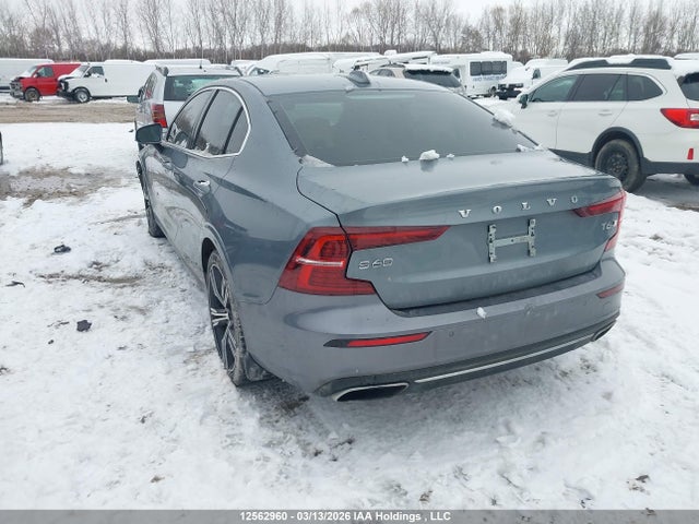 7JRA22TL6MG094853 Volvo S60 T6 Inscription