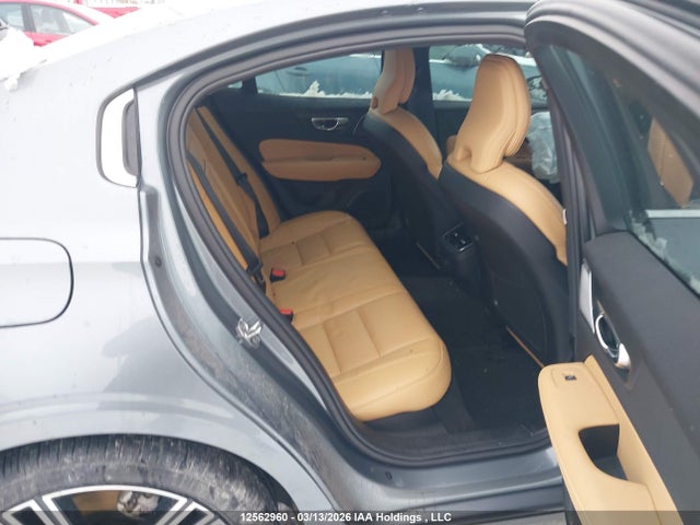 7JRA22TL6MG094853 Volvo S60 T6 Inscription
