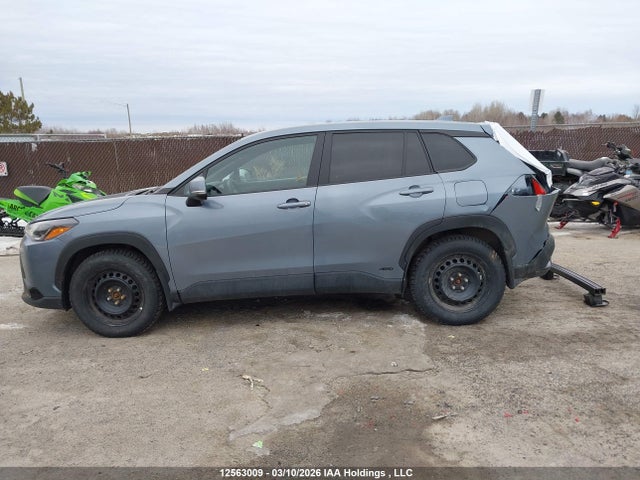 7MUFBABG8RV053307 Toyota Corolla Cross Hybrid Se