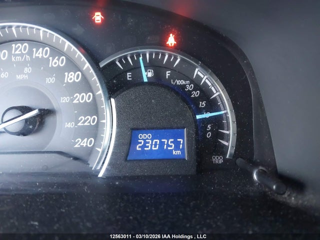 12563011 :رقم المزاد ، 4T1BF1FK1EU828818 vin ، 2014 Toyota Camry L/se/le/xle مزاد بيع