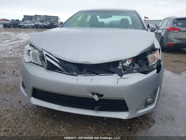 12563011 :رقم المزاد ، 4T1BF1FK1EU828818 vin ، 2014 Toyota Camry L/se/le/xle مزاد بيع