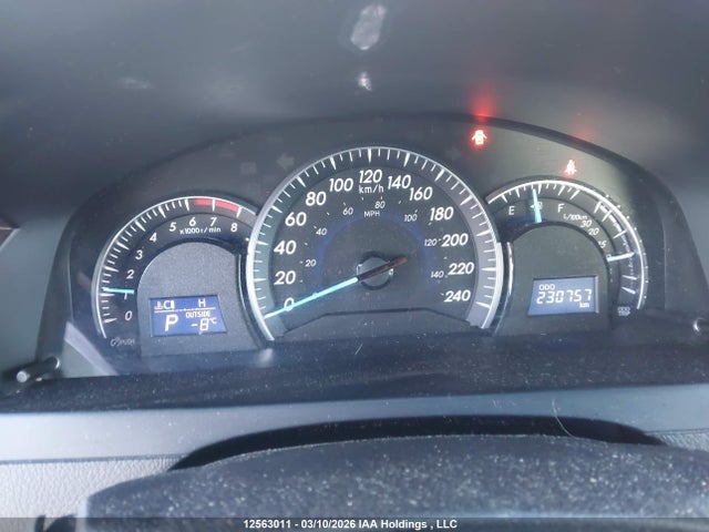 12563011 :رقم المزاد ، 4T1BF1FK1EU828818 vin ، 2014 Toyota Camry L/se/le/xle مزاد بيع