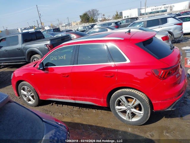 12563018 :رقم المزاد ، WA1EECF32K1069371 vin ، 2019 Audi Q3 Premium Plus S-line مزاد بيع