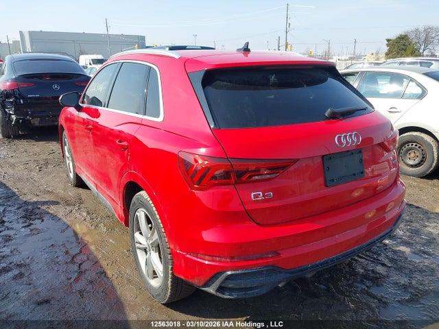 12563018 :رقم المزاد ، WA1EECF32K1069371 vin ، 2019 Audi Q3 Premium Plus S-line مزاد بيع