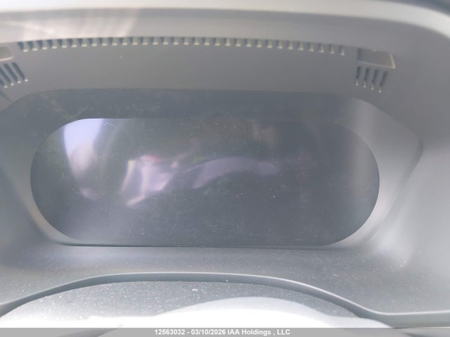Volvo Xc60 B5 Plus Dark Theme 2025 LYVM12RC5SB010357 Image 7