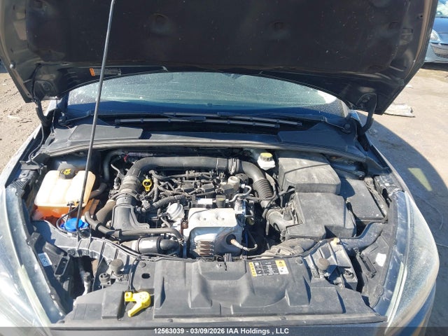 12563039 :رقم المزاد ، 1FADP3FEXJL305612 vin ، 2018 Ford Focus Se مزاد بيع
