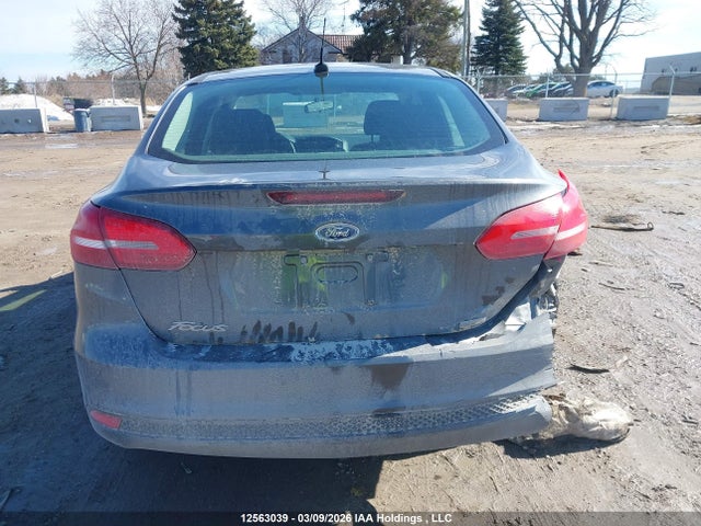 12563039 :رقم المزاد ، 1FADP3FEXJL305612 vin ، 2018 Ford Focus Se مزاد بيع