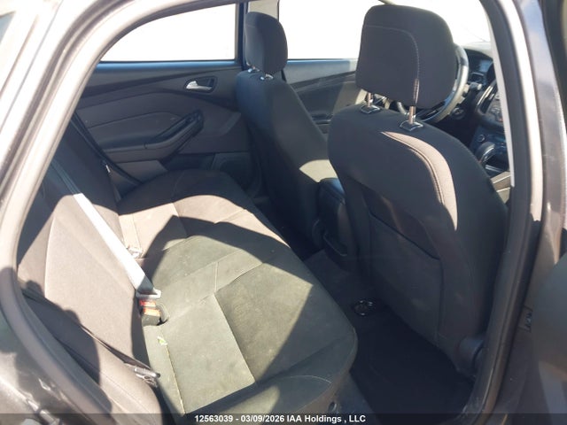 12563039 :رقم المزاد ، 1FADP3FEXJL305612 vin ، 2018 Ford Focus Se مزاد بيع