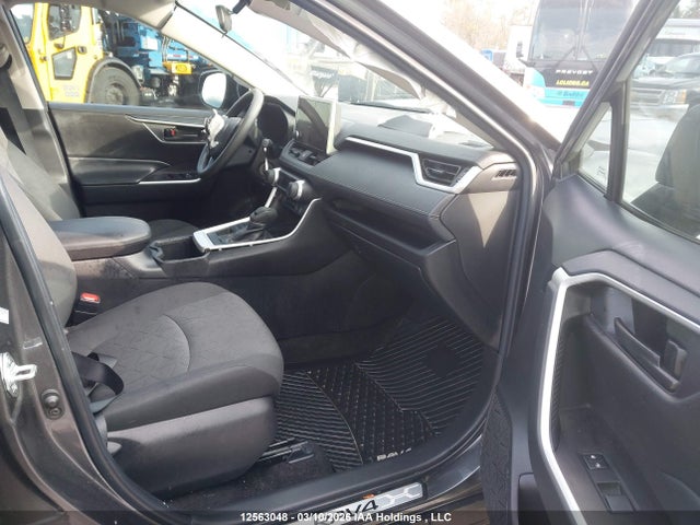 2024 Toyota Rav4 Le მანქანა იყიდება აუქციონზე, vin: 2T3B1RFV5RC442988, აუქციონის ნომერი: 12563048