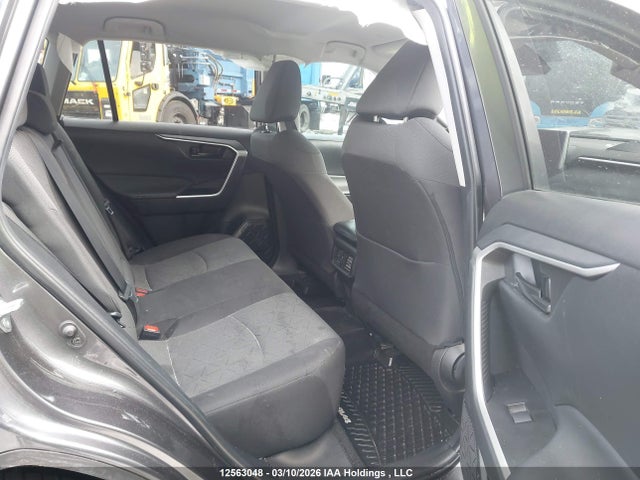 2024 Toyota Rav4 Le მანქანა იყიდება აუქციონზე, vin: 2T3B1RFV5RC442988, აუქციონის ნომერი: 12563048
