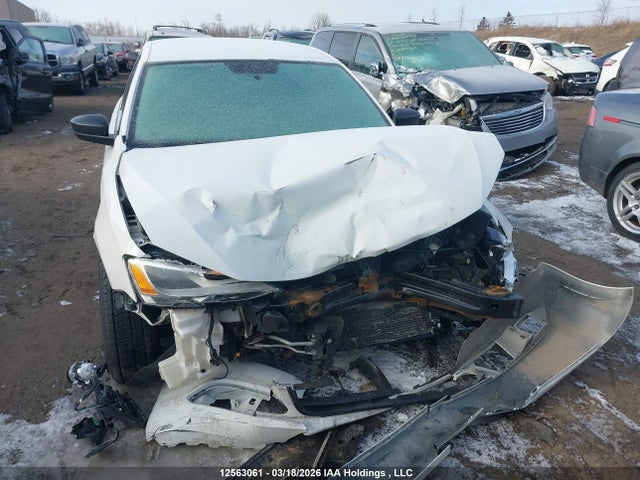 12563061 :رقم المزاد ، 3VW2K7AJ0DM372294 vin ، 2013 Volkswagen Jetta 2.0l Trendline/2.0l Trendline+ مزاد بيع