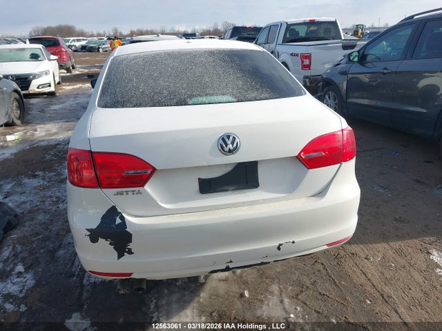 12563061 :رقم المزاد ، 3VW2K7AJ0DM372294 vin ، 2013 Volkswagen Jetta 2.0l Trendline/2.0l Trendline+ مزاد بيع