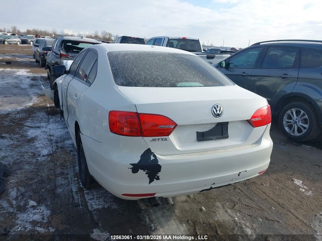 12563061 :رقم المزاد ، 3VW2K7AJ0DM372294 vin ، 2013 Volkswagen Jetta 2.0l Trendline/2.0l Trendline+ مزاد بيع