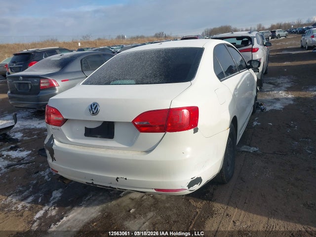 12563061 :رقم المزاد ، 3VW2K7AJ0DM372294 vin ، 2013 Volkswagen Jetta 2.0l Trendline/2.0l Trendline+ مزاد بيع