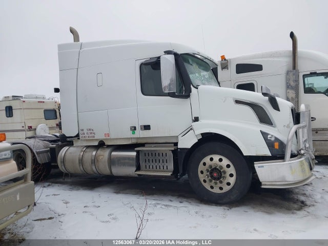 4V4NC9KK9HN993579 Volvo VNL