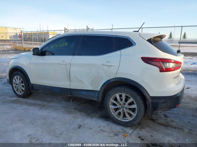 JN1BJ1CW1LW391255 Nissan Qashqai S/sl/sv