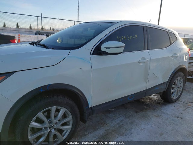 JN1BJ1CW1LW391255 Nissan Qashqai S/sl/sv