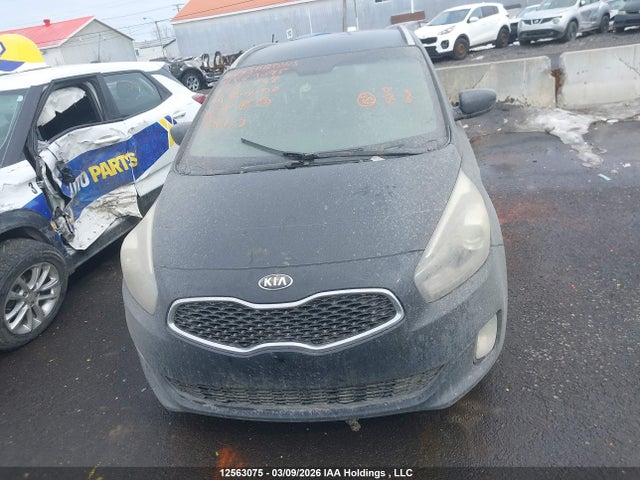 12563075 :رقم المزاد ، KNAHT8A39E7060548 vin ، 2014 Kia Rondo مزاد بيع