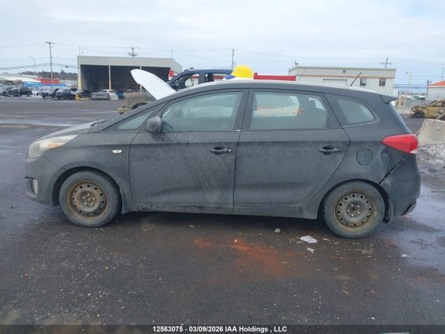 12563075 :رقم المزاد ، KNAHT8A39E7060548 vin ، 2014 Kia Rondo مزاد بيع