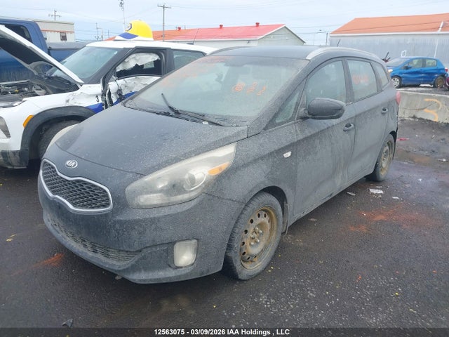 12563075 :رقم المزاد ، KNAHT8A39E7060548 vin ، 2014 Kia Rondo مزاد بيع