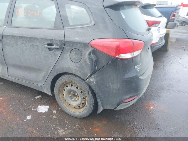 12563075 :رقم المزاد ، KNAHT8A39E7060548 vin ، 2014 Kia Rondo مزاد بيع