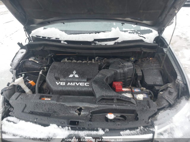JA4JZ4AXXEZ605282 Mitsubishi Outlander