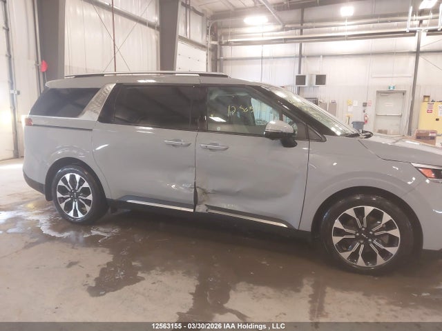 KNDNC5H36P6243277 KIA Carnival Ex