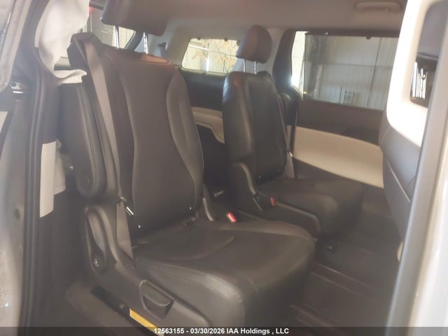 KNDNC5H36P6243277 KIA Carnival Ex