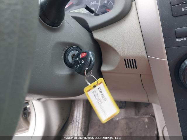 12563198 :رقم المزاد ، 2T1BU4EE9AC302757 vin ، 2010 Toyota Corolla S/le/xle مزاد بيع