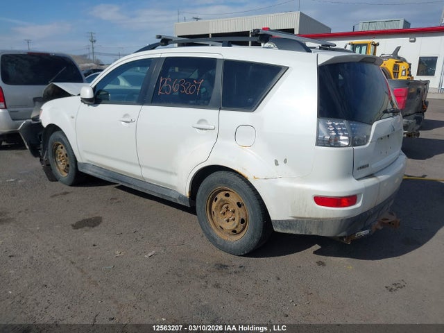 12563207 :رقم المزاد ، JA4AS2AW0AZ608556 vin ، 2010 Mitsubishi Outlander Es مزاد بيع