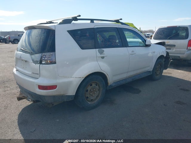 12563207 :رقم المزاد ، JA4AS2AW0AZ608556 vin ، 2010 Mitsubishi Outlander Es مزاد بيع