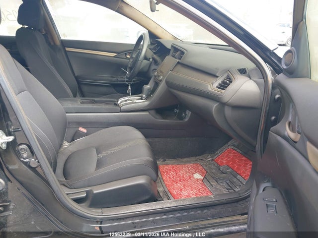 Продаж на аукціоні авто 2018 Honda Civic Lx, vin: 2HGFC2F56JH028268, номер лоту: 12563239