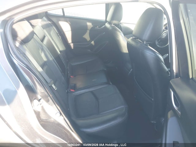 3MZBM1U72FM210208 Mazda 3 SPORT