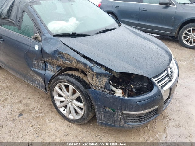 2006 Volkswagen Jetta 2.5 მანქანა იყიდება აუქციონზე, vin: 3VWRF31K06M837048, აუქციონის ნომერი: 12563244