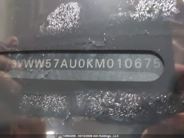 12563255 :رقم المزاد ، 3VWW57AU0KM010675 vin ، 2019 Volkswagen Golf S/se مزاد بيع